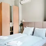 Apartamento Welcoming With Bedrooms And Air Conditioning, Center