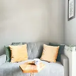 Apartamento Welcoming With Bedrooms And Air Conditioning, Center Cracovia
