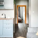 Welcoming With Bedrooms And Air Conditioning, Center * Cracovia