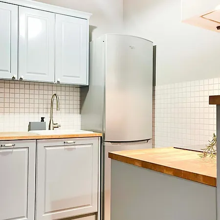 Welcoming With Bedrooms And Air Conditioning, Center Daire Krakow
