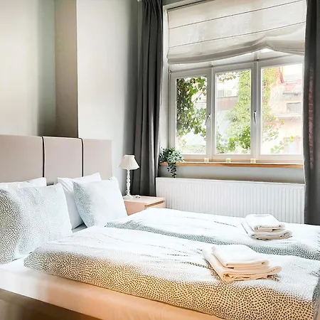 Daire Welcoming With Bedrooms And Air Conditioning, Center