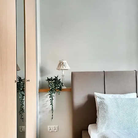 Welcoming With Bedrooms And Air Conditioning, Center * Krakow