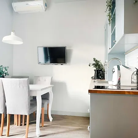 Daire Welcoming With Bedrooms And Air Conditioning, Center *
