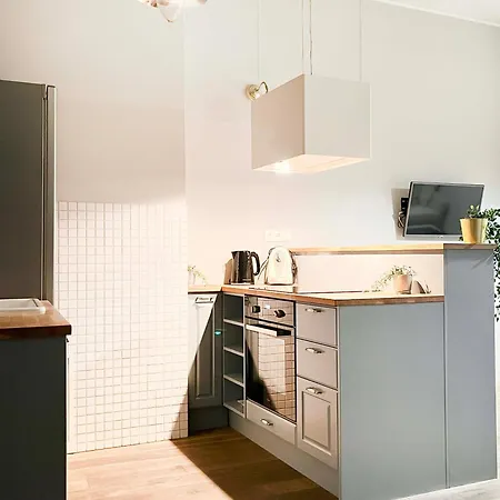 Welcoming With Bedrooms And Air Conditioning, Center Cracovia