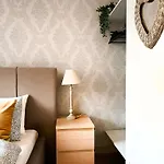 Welcoming With Bedrooms And Air Conditioning, Center Appartement Krakau