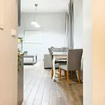 Welcoming With Bedrooms And Air Conditioning, Center Krakau