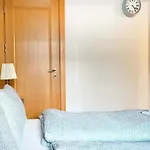 Welcoming With Bedrooms And Air Conditioning, Center Appartement Krakau