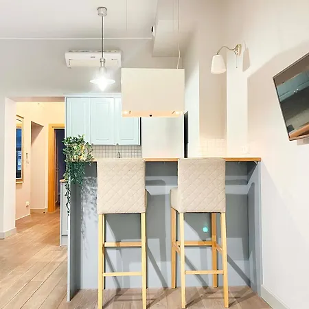 Welcoming With Bedrooms And Air Conditioning, Center Krakau