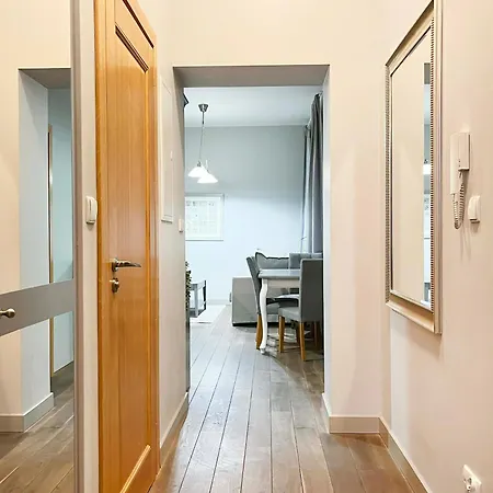 Welcoming With Bedrooms And Air Conditioning, Center * Kraków
